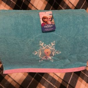 Frozen Hand Towel